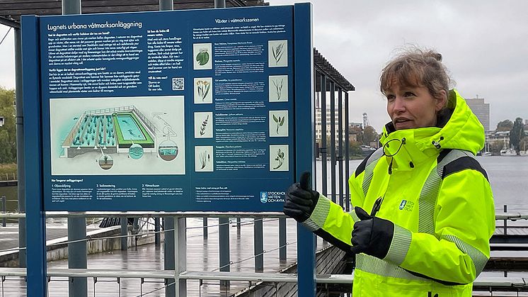 JessicaThorsell, miljöingenjör Stockholm Vatten och Avfall vid Lugnets dagvattenanläggning i Hammarby Sjöstad
