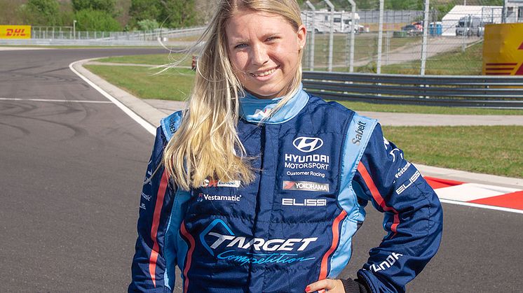 Jessica Bäckman ingår i team Target Competition.