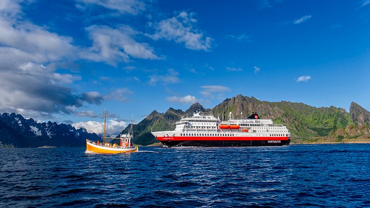 Hurtigruten permitterer ansatte