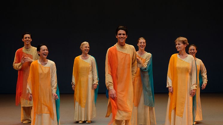 Goetheanum Eurythmy Ensemble (Photo: Raphael Seefried)