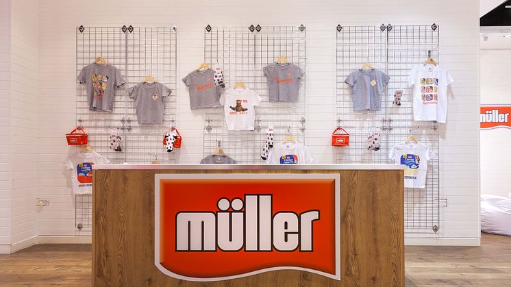 Merchandise stand at the Müller Corner Shop 