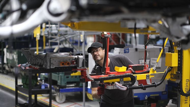 Jaguar Land Rover lanserer Future Skills Programme for opplæring av 29.000 personer innen moderne luksus og en helelektrisk fremtid 