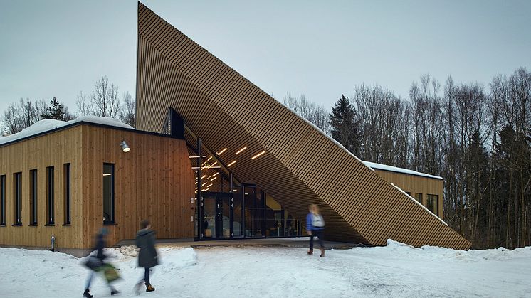 Månedens prosjekt er Montessori-skolen i Drøbak, som svarer ut nær alle de 10 kvalitetsprinsippene til Bygg21 på en imponerende måte. Bilde: Powerhouse/foto: Robin Hayes