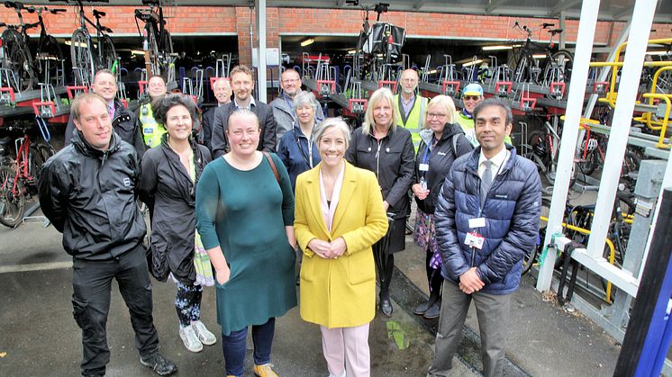 St Albans cycle hub opens - group (credit Andy Buckley)
