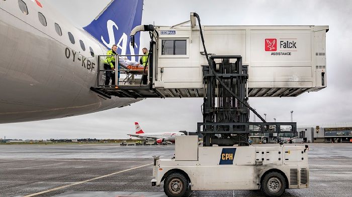 Falck skal fortsat assistere passagerer med nedsat mobilitet i Københavns Lufthavn