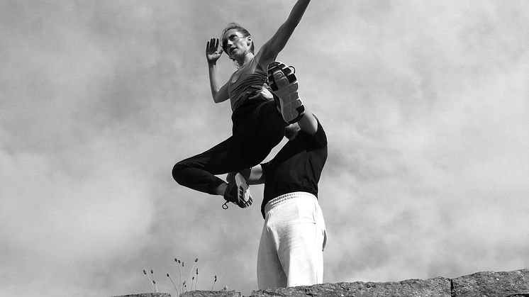 Dansstationen firar Dansens dag 27 april med amatördansare, Mykas Rainbow och Swan Lake Solo av Olga Dukhovnaya