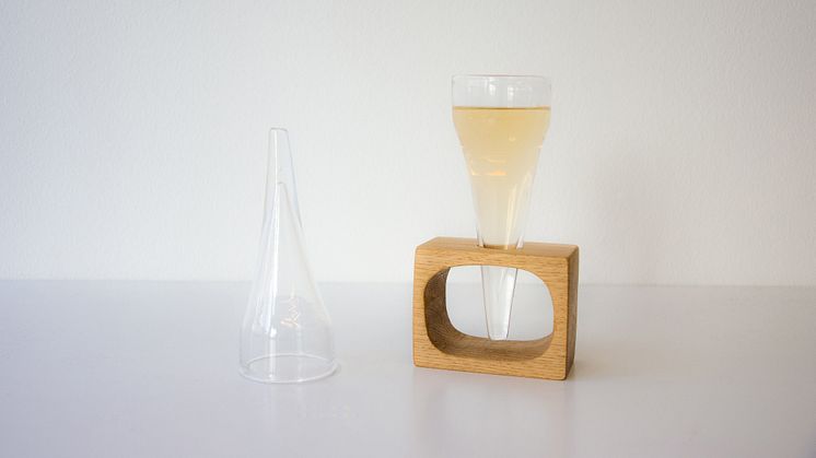 Champagneglas av Kaori Agematsu