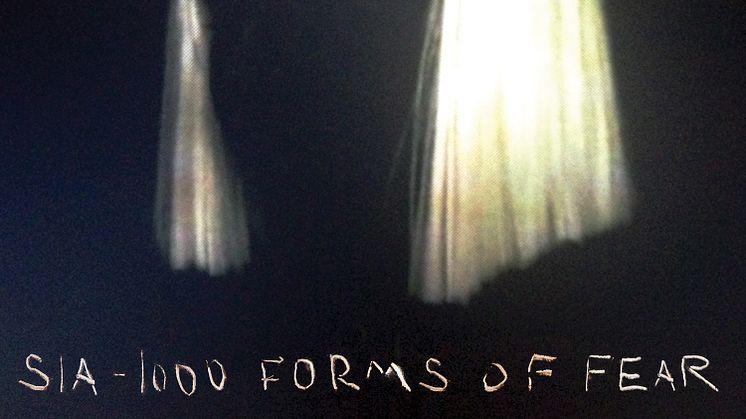 Hitmakerskan Sia släpper albumet “1000 Forms of Fear” den 4 juli