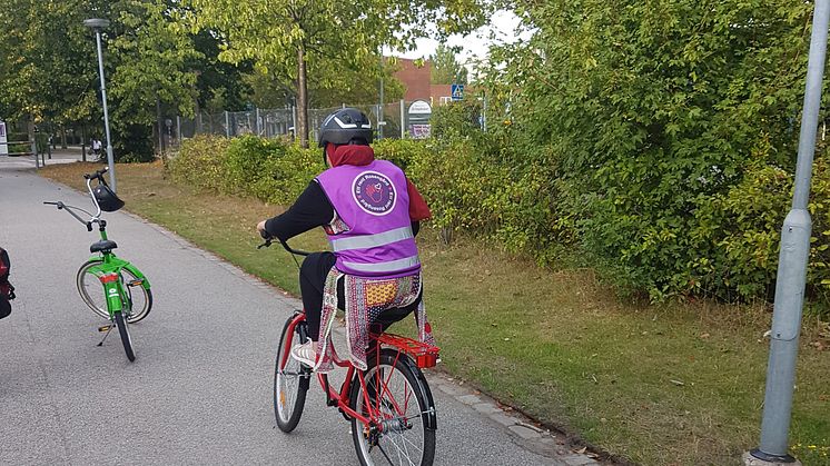 Lär dig att cykla på Rosengård i sommar.
