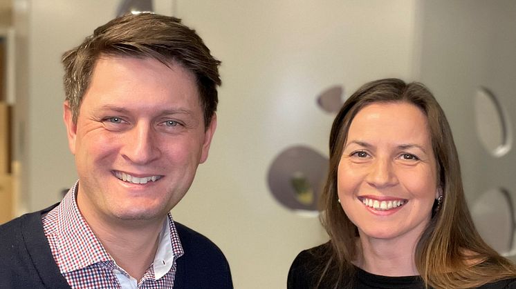 Simployer lanserer de to første modulene i en større satsing for å styrke HR ansattes arbeid innen analyse og rapportering. Fv. Mats Sandvig, Head of Product Management og Cecilie Lindeflaten, Produktsjef i Simployer.