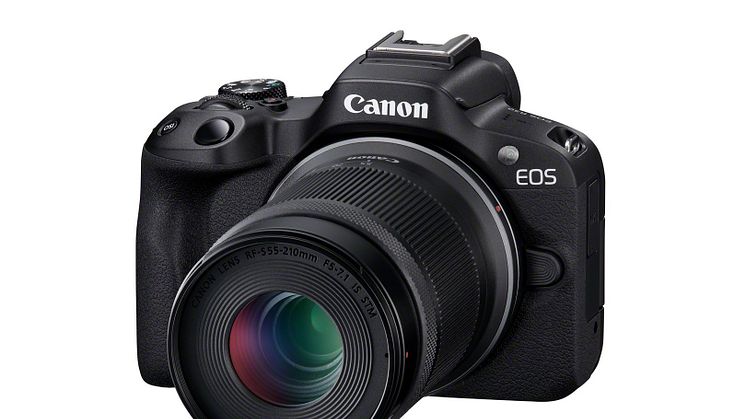 Canon EOS R50_Black_FrontSlantLeft_RF-S 55mm