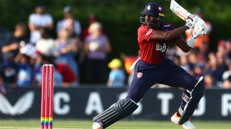 Tawanda Muyeye in Vitality Blast. CREDIT: ECB/Getty