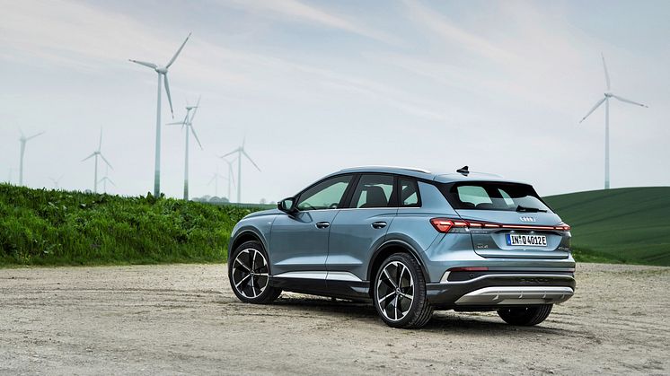 Säljstart för fyrhjulsdrivna Q4 45 e-tron quattro, certifierat klimatneutral