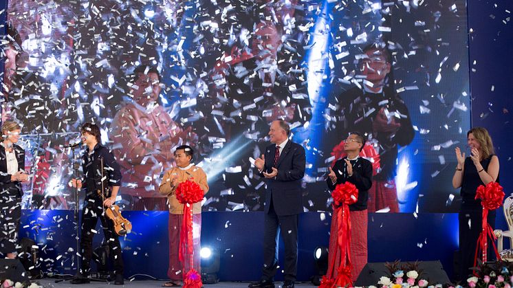 From left: Tone Tinnes, Norway's ambassador to Myanmar, Alexander Rybak, performer, Win Thein, Chief Minister Bago Region, Odd Gleditsch d.y., Chairman, Jotun A/S,  Vo Chi Linh, General Manager Jotun Myanmar, and Princess Märtha Louise of Norway.