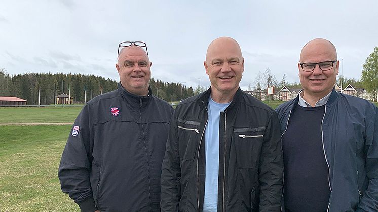 Två padelbanor utomhus på gång i Sunne