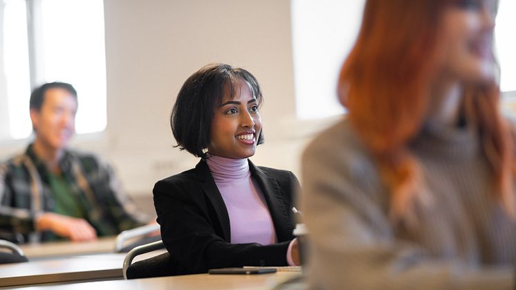 AI-studenter tar plats på Women in AI Swedens nätverksträff