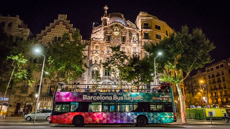 Barcelona Night Tour Bus