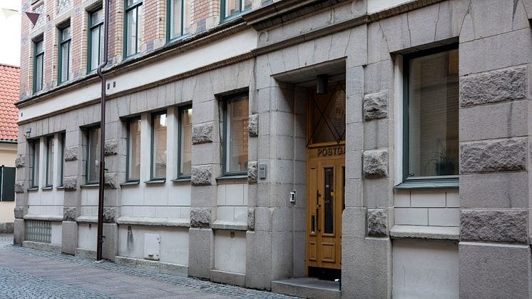 Fastighetskontorets entré på Postgatan