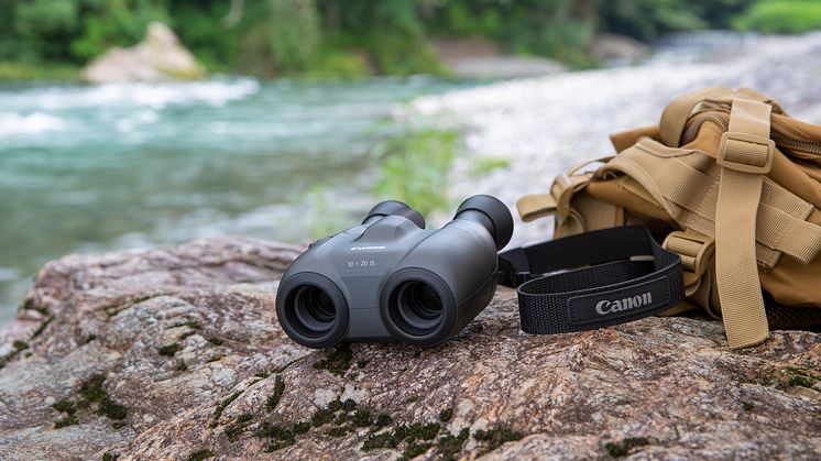 Bring the world closer with Canon’s latest compact, easy-to-use and light weight binoculars