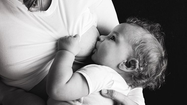Ämnen i bröstmjölk viktiga för barns immunförsvar