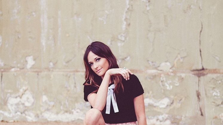 Countrystjärnskottet Kacey Musgraves till Grönan