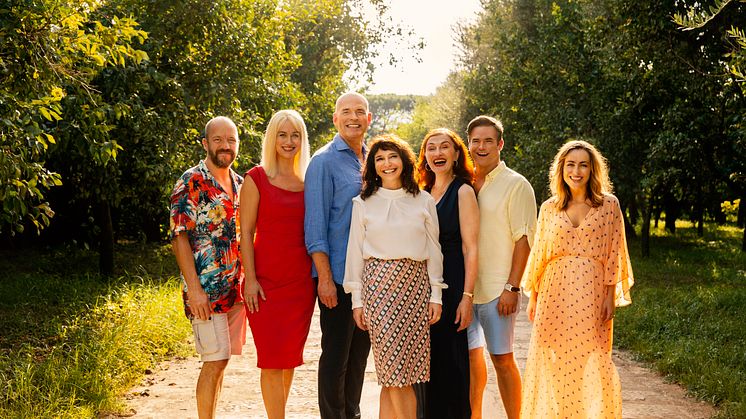 Fra venstre: Benjamin Boe Rasmussen, Xenia Lach Nielsen, Niels Olsen, Susanne Bier, Bodil Jørgensen, Silas Holst & Maria Lucia - Fotograf: Miklos Szabo