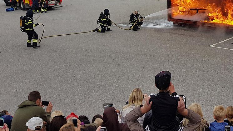 Bild från Öppet hus hösten 2018 utanför station Vallby.