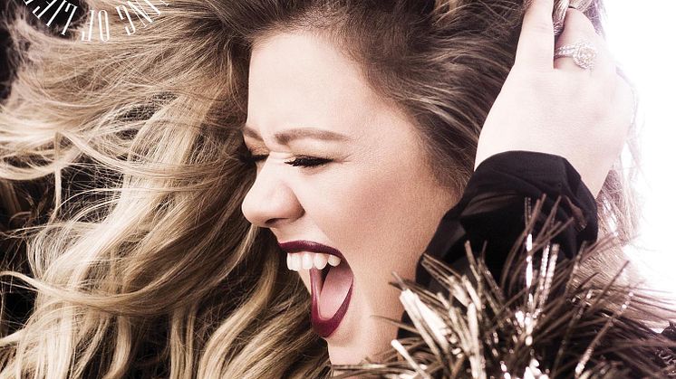 Kelly Clarkson er tilbake!