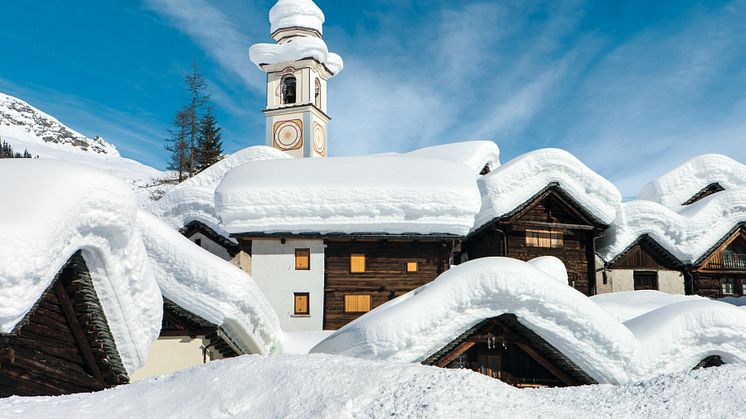 Bosco Gurin im Winter (c) Schweiz Tourismus / Roland Gerth