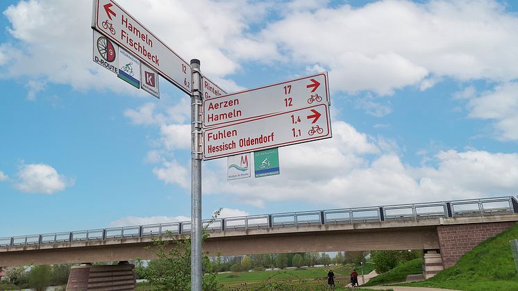 Neues Routenlogo Weser-Radweg_Haupt- und Alternativroute_quer.jpg