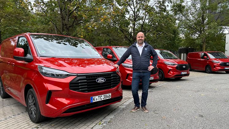 Salgssjef for nyttekjøretøy i Ford Motor Norge, Espen Markussen, på prøvekjøringen av nye Transit Custom i München. 