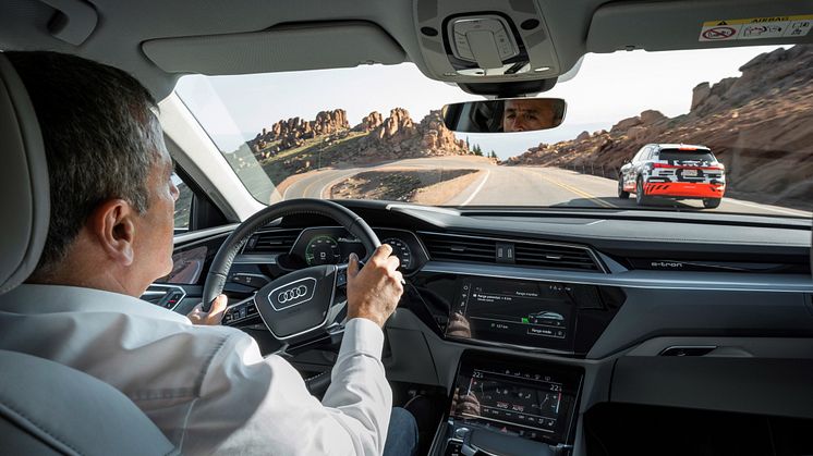 Audi e-tron prototype i rekuperationstest på Pikes Peak - interiør