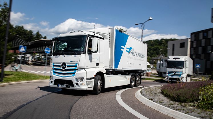 Den 30 juni är det världspremiär för Mercedes-Benz första eldrivna tunga lastbil – eActros (bilden föreställer prototyper).