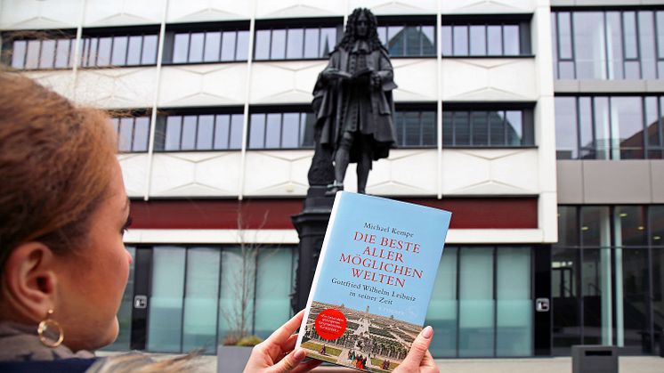 "Die beste aller möglichen Welten" ist ab sofort im Buchhandel erhältlich - Foto: Andreas Schmidt