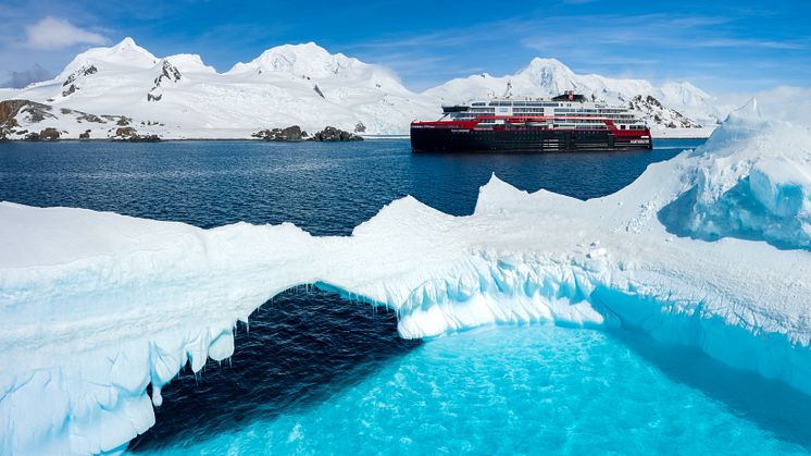 Hurtigruten Expeditions lance 37 croisières avec guide francophone pour 2022/2023