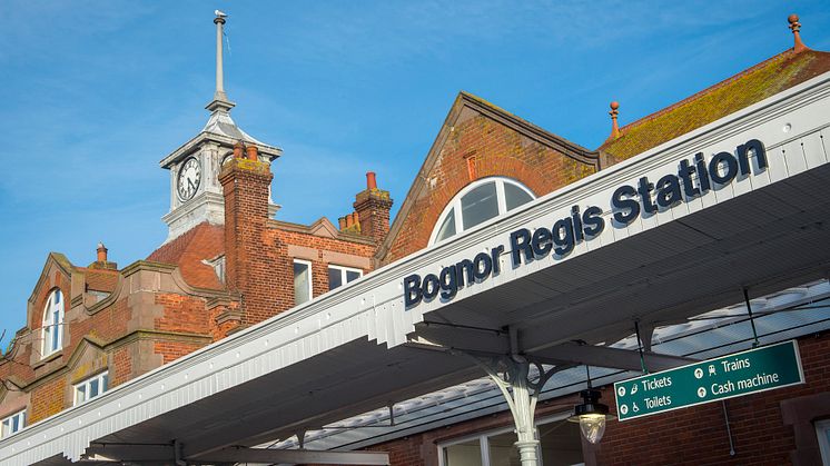 Station canopy