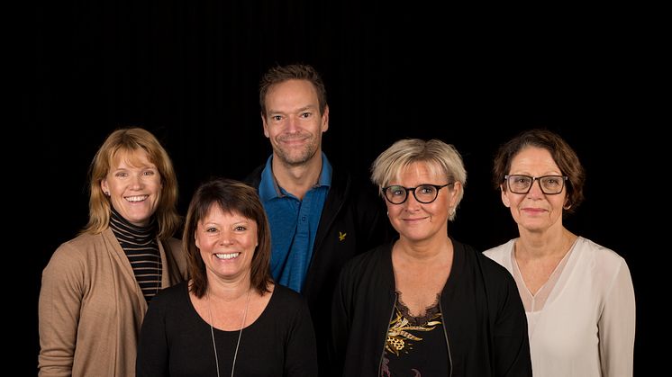 Delar av den nominerade gruppen. Från vänster till höger: Annika Grynne, Maria Brovall, Mikael Johannesson, Kristina Ek och Anita Kjellström.