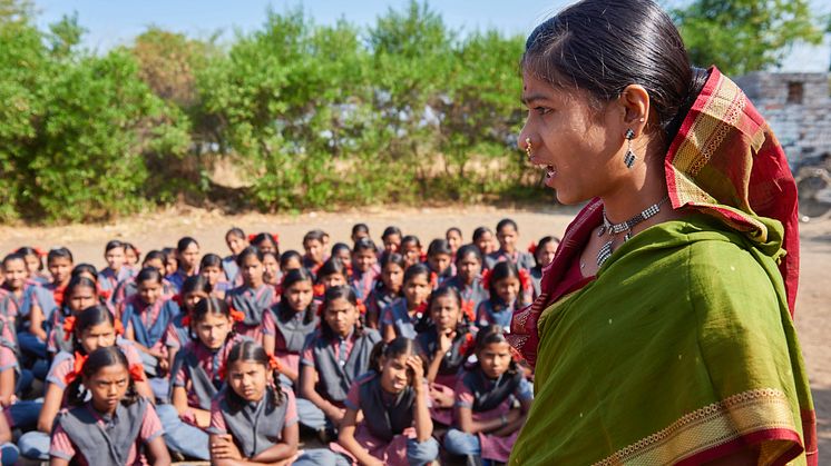 Barn i Bromma möter indisk hjälte som kämpar emot barnäktenskap