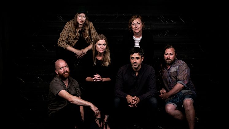 Den Nasjonale Jury 2018: Tom Stian Kosmo, Anders Kjellesvik, Marte Aas, Julie Lillelien Porter, Joar Nango og Anna Ihle.  