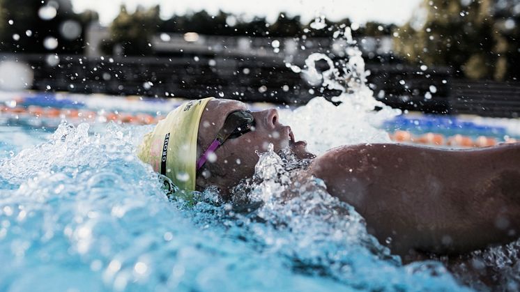 Medal winning Swedish swim champion Adam PAulsson hard at work in the pool (Photo credit Magnus Peterson)