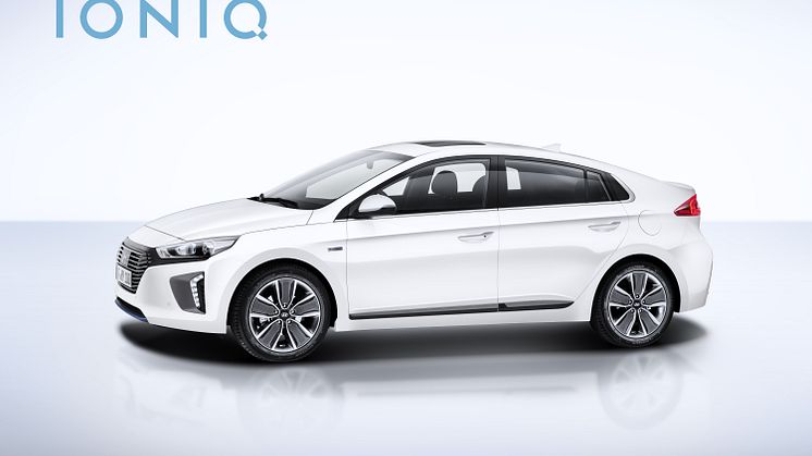 Hyundai IONIQ fra siden