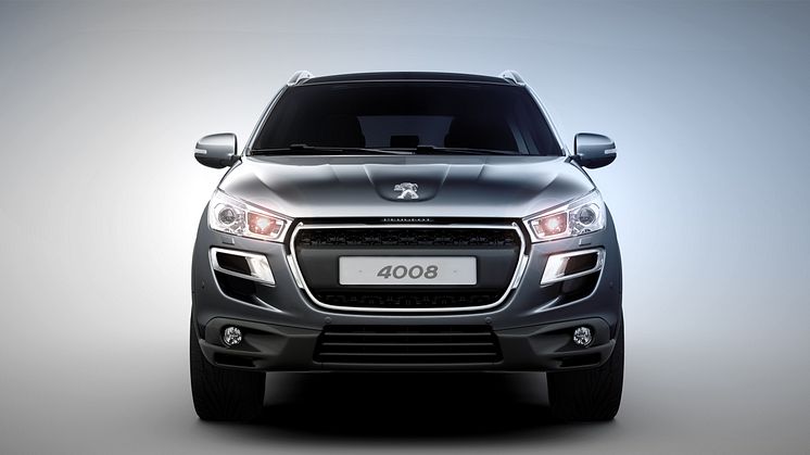 Första bilderna på Peugeots nya SUV - 4008