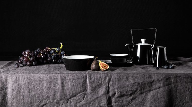 Tric Monochrome by Arzberg makes a statement on the dinner table