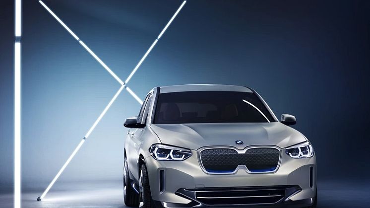 Sähköinen liikkuminen tulee BMW:n ytimeen: BMW Concept iX3