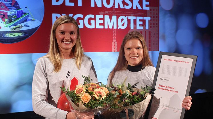 Foto: Endre Simonsen. Fra venstre, Helen Margrethe Bøhler og Anniken S. Hofsgaard fra Spacemaker.