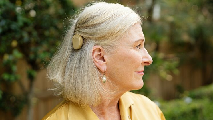 Tragebeispiel - Cochlear™ Nucleus® Kanso® 2 Soundprozessor 