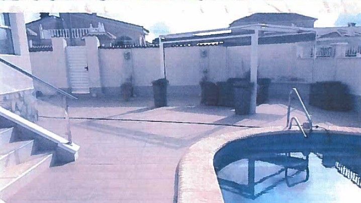 Photo of the pool at Drury's main residence in Spain which was restrained by HMRC