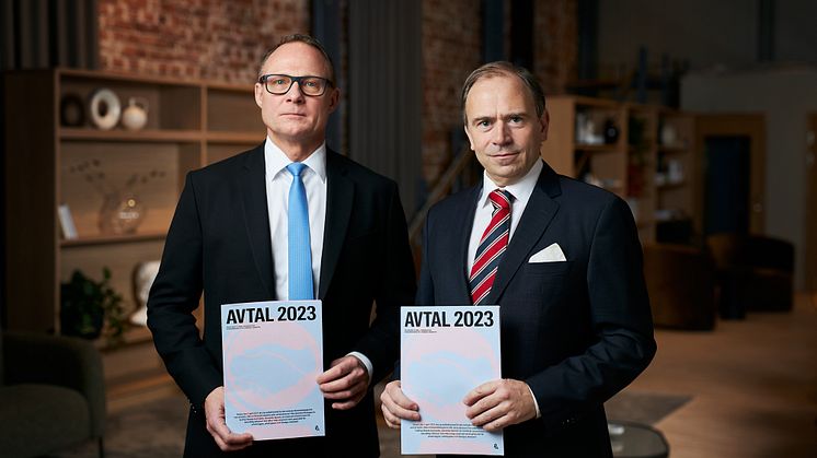 Avtal 2023: Björn Hellman, vd Livsmedelsföretagen och Henrik van Rijswijk, förhandlingschef Livsmedelsföretagen