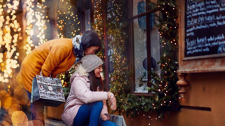 Fly med Norwgeian til Europas største julemarkeder i førjulstiden.