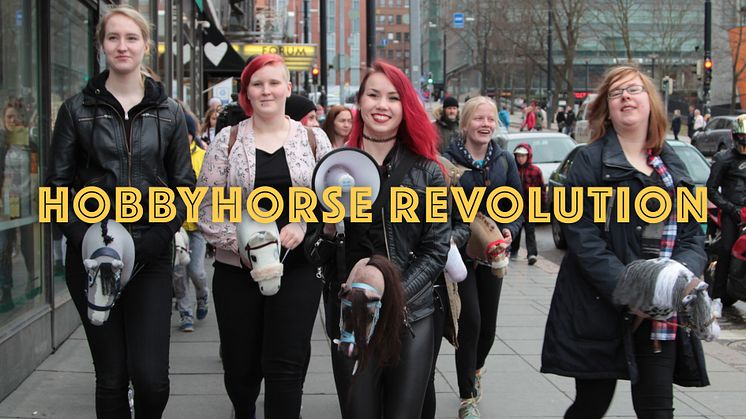 Finska dokumentären ”Hobbyhorse Revolution” öppningsfilm på Nordisk Panorama Filmfestival 2017, 21-26 september i Malmö.